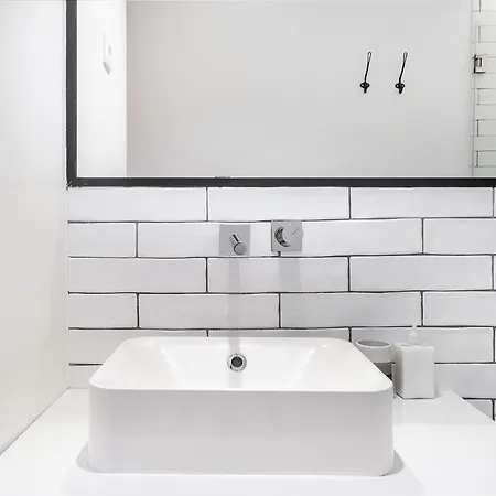 Whome Street 1-bed Perfect To Explore *